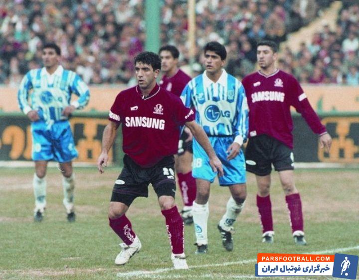 در سال‌هایی که دوربین های پیشرفته نبود دربی‌ها از قاب دوربین عکاسانی که پشت دروازه ها بودند روایت شده