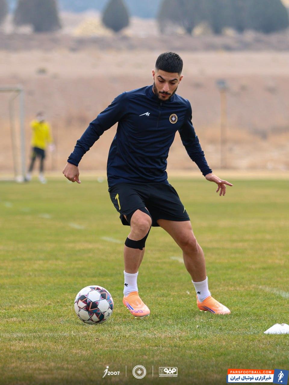 اضافه شدن مهدی لیموچی ستاره سپاهان پس از مدت‌ها به تمرینات تیمش 
