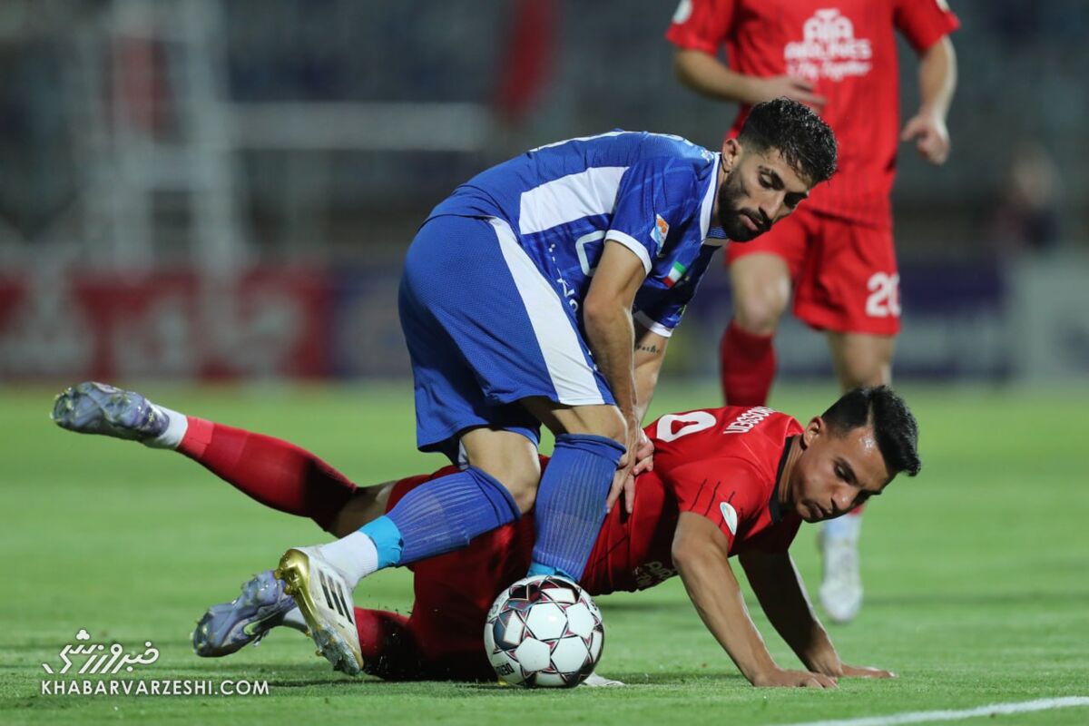 400658 تراکتور استقلال 28 مرداد 1404