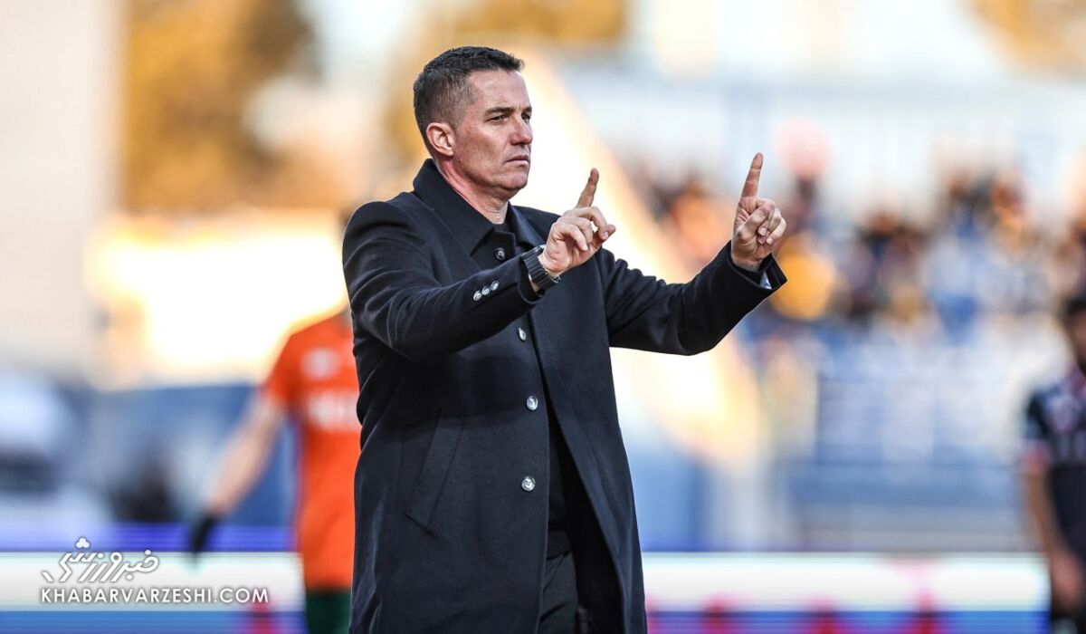 سرمربی پرسپولیس