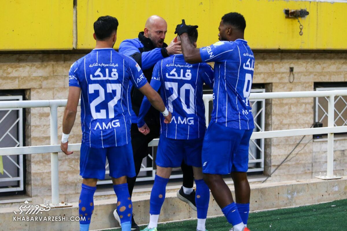 شادی گل یاسر آسانی در دیدار سپاهان و استقلال