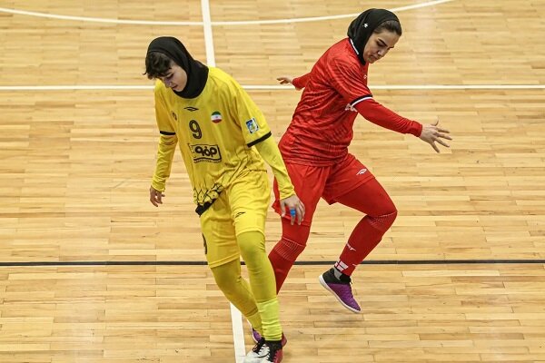 سرمربی فولاد: بازی با استقلال دیداری سخت و تماشایی خواهد بود