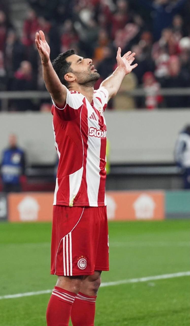 6359044-1 عکس از خوشحالی مهدی طارمی پس از گل به آترومیتوس