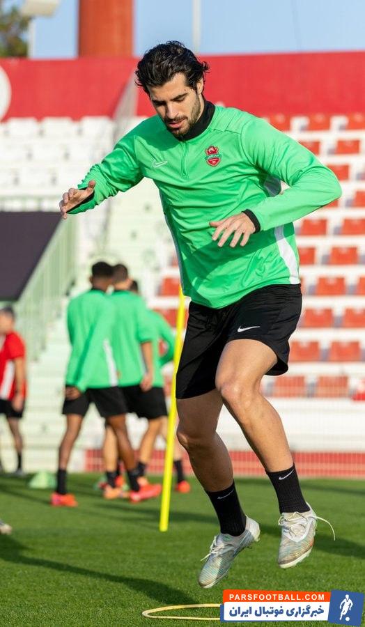 سعید عزتاللهی با انگیزه بالا در تمرین شباب الاهلی