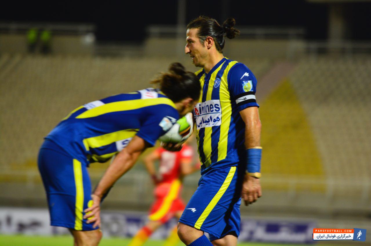 عکس ؛ سامورایی استقلالی ها و بدلش در یک قاب