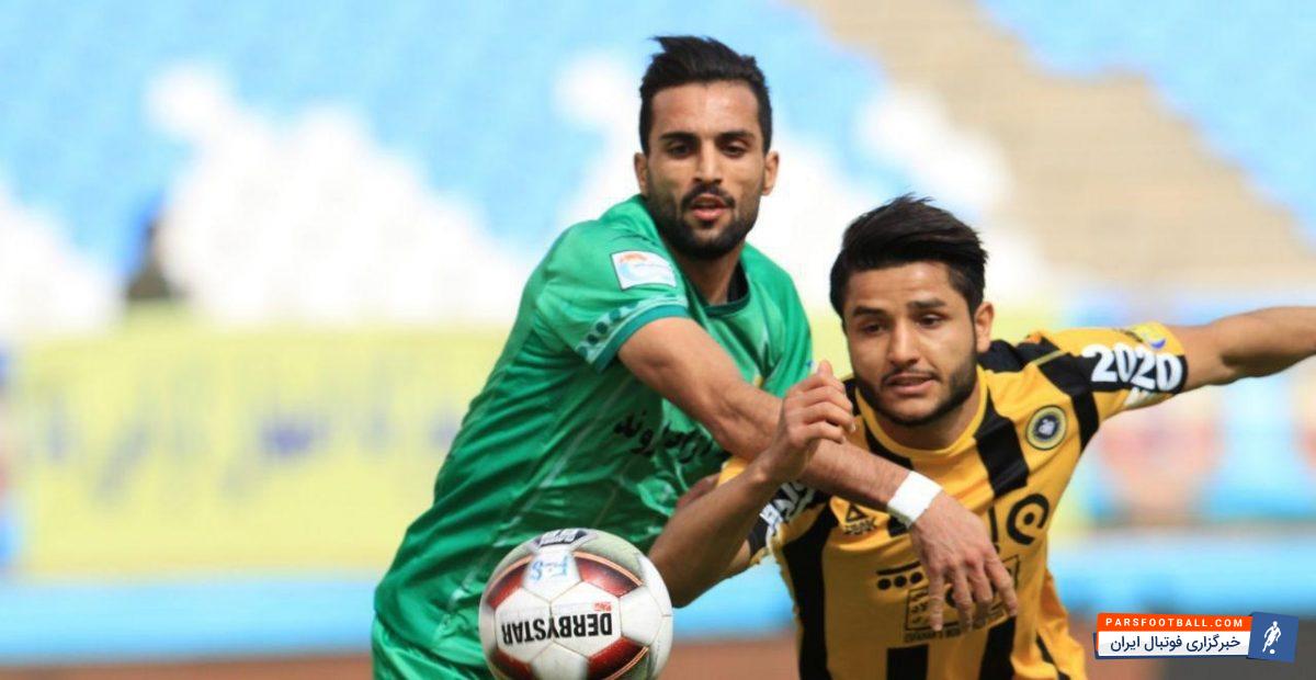 <strong><strong>پرسپولیس</strong></strong> در <strong>آستانه</strong> <strong><strong>توافق</strong></strong> با <strong>عارف</strong> غلامی <strong>مدافع</strong> جوان تیم سپاهان می باشد