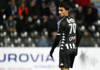 یونس دلفی : تصمیمی برای بازگشت به فوتبال ایران ندارم ؛ باید خودم را نشان دهم تا به تیم ملی دعوت شوم