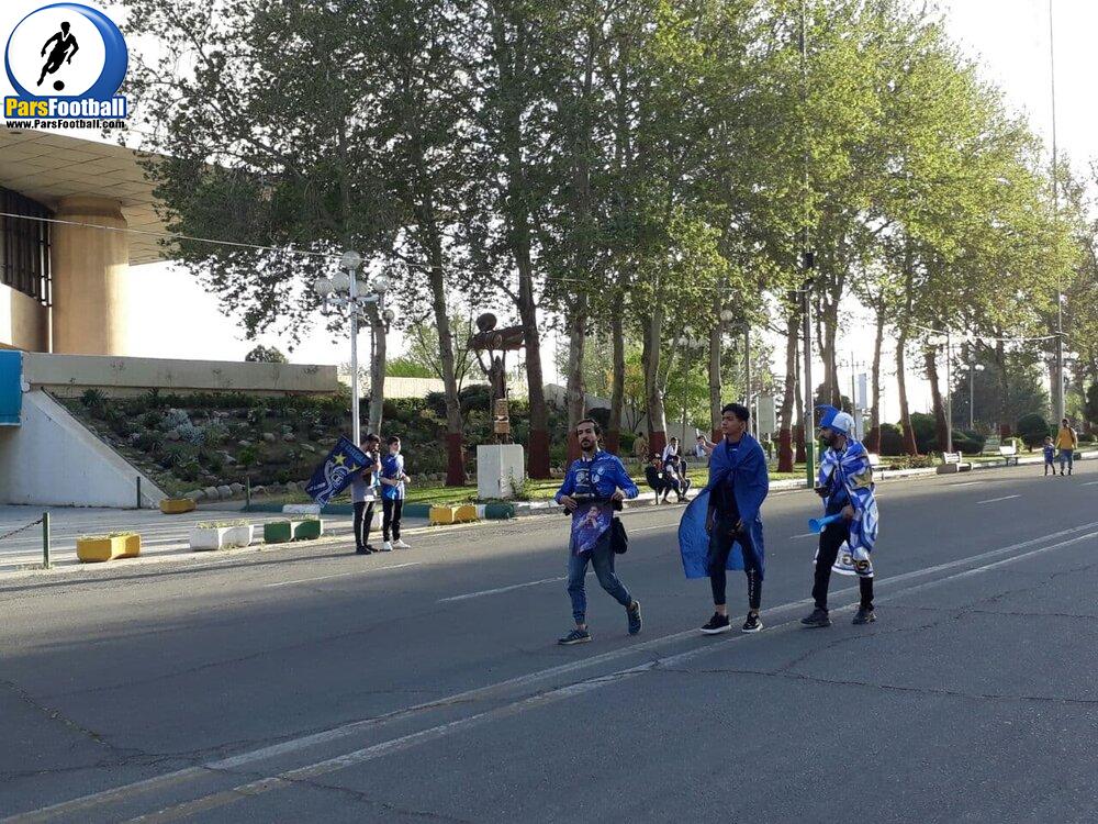 گله هواداران از ممنوعیت ورود مواد غذایی به ورزشگاه آزادی