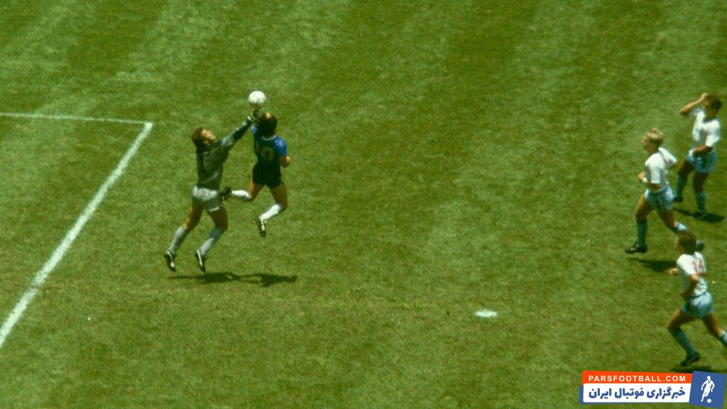 مهمترین پیراهن تاریخ فوتبال دست چه کسی بود؟/عکس