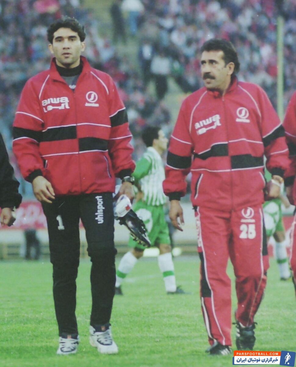 عقاب آسیا در کنار پیشکسوت جنجالی/عکس