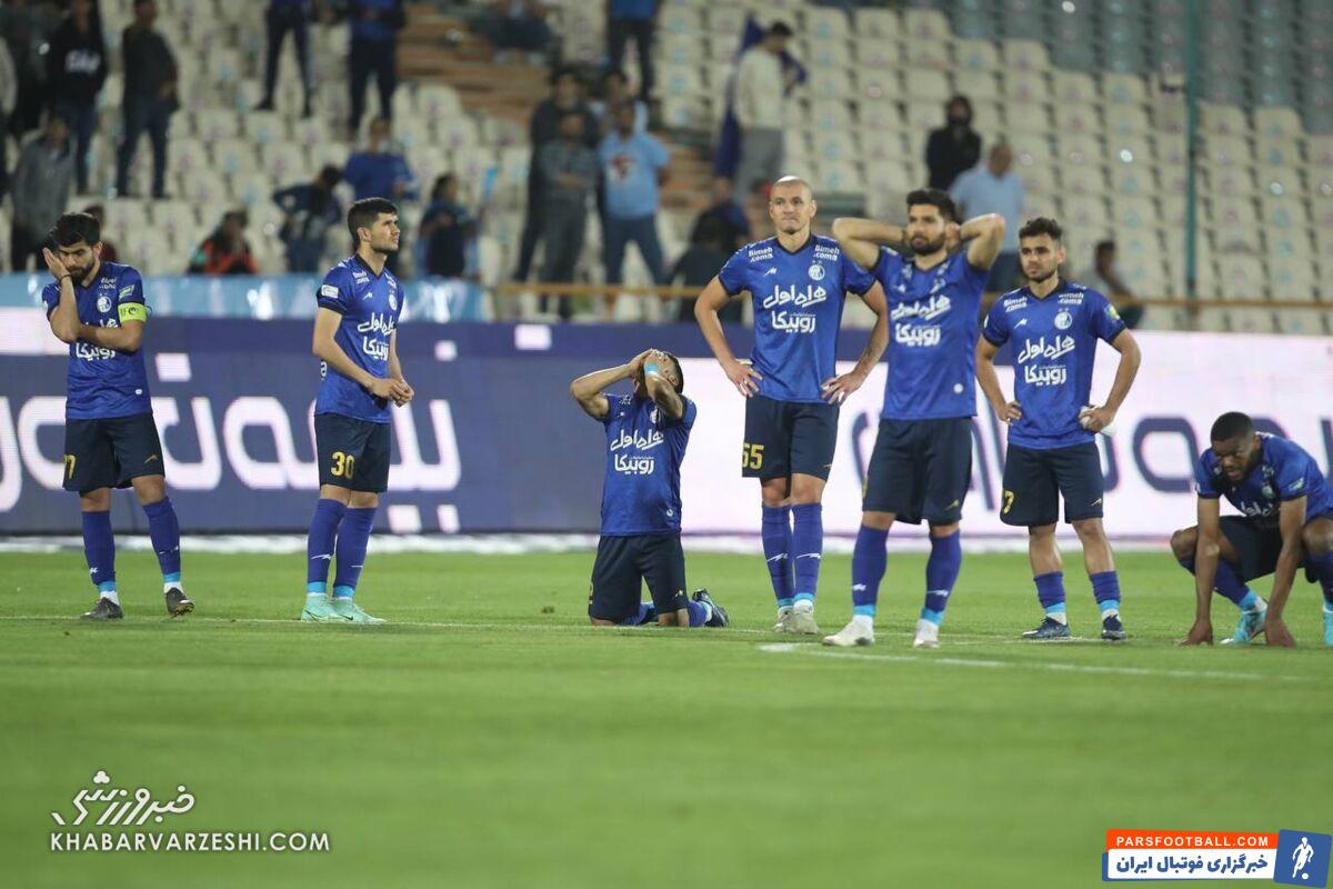 حسینی زمین ‎تا آسمان با رضایی فرق می کرد/ تیم فرهاد درست احیا نشود به مشکل می خورد