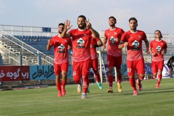 تراکتور برای دو بازی دوستانه به تهران رفت