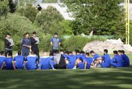 فرهاد مجیدی جدی تر از همیشه در برابر بازیکنان استقلال