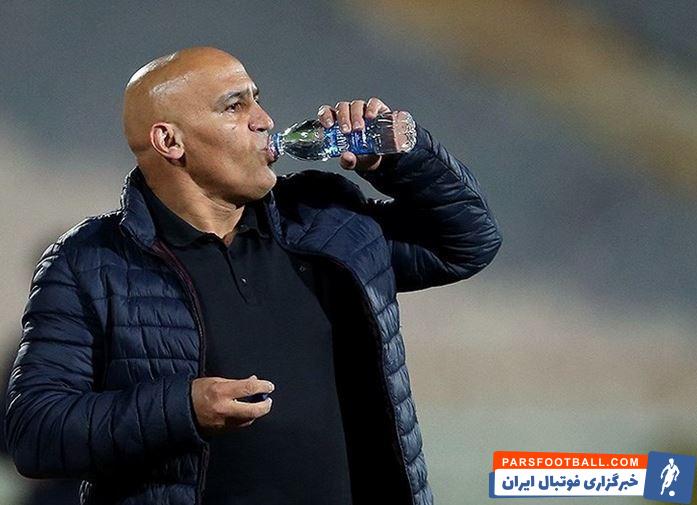 عصبانیت شدید سرمربی صنعت نفت از شرایط ورزشگاه تختی آبادان ؛ علیرضا منصوریان تهدید به رفتن کرد !