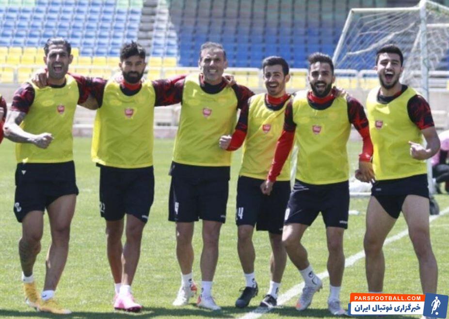 تنها 3 بازیکن در لیست تمدید های باشگاه پرسپولیس هستند ؛ میلاد سرلک ، احسان پهلوان و مهدی ترابی