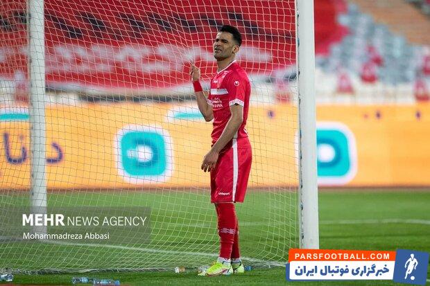 مهاجم پرسپولیس حق حضور در تمرینات پرسپولیس را ندارد