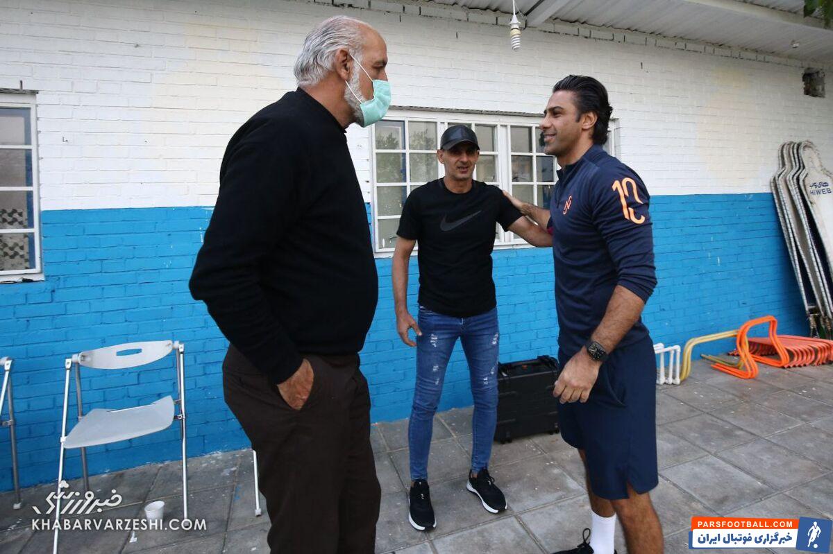 شانس قهرمانی پرسپولیس یک درصد است/ حرفی که در دلم بود را به مجیدی گفتم/ با دیدن این همه روحیه در تیم استقلال به قهرمانی امیدوارتر شدم