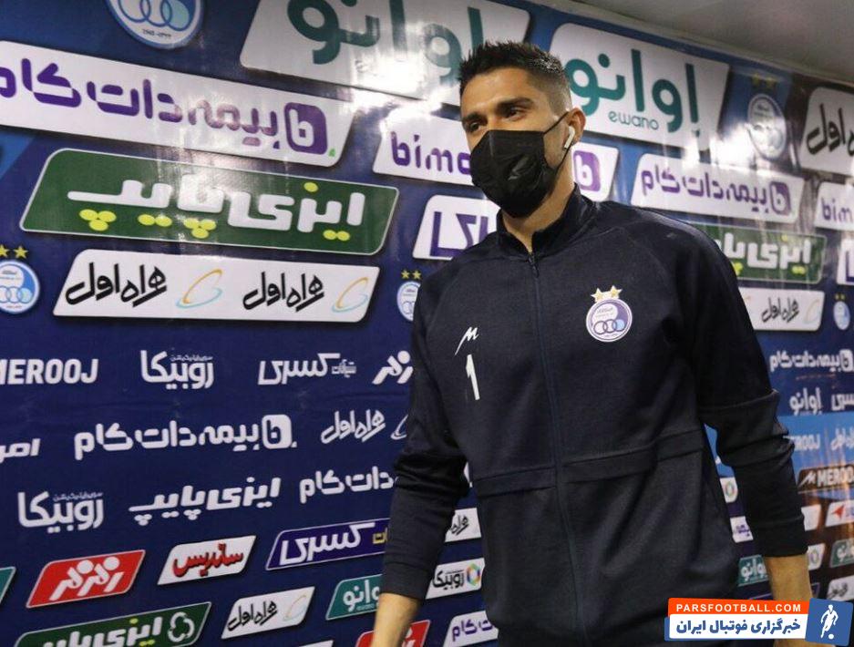 سید حسین حسینی : با آقا فرهاد موافقم ؛ نمی خواهند استقلال قهرمان شود