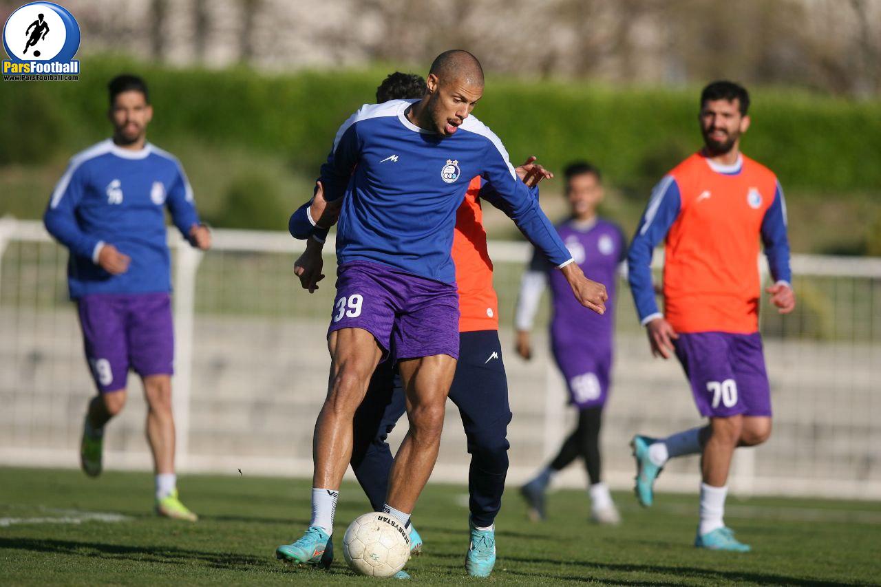 استقلال و پیکان