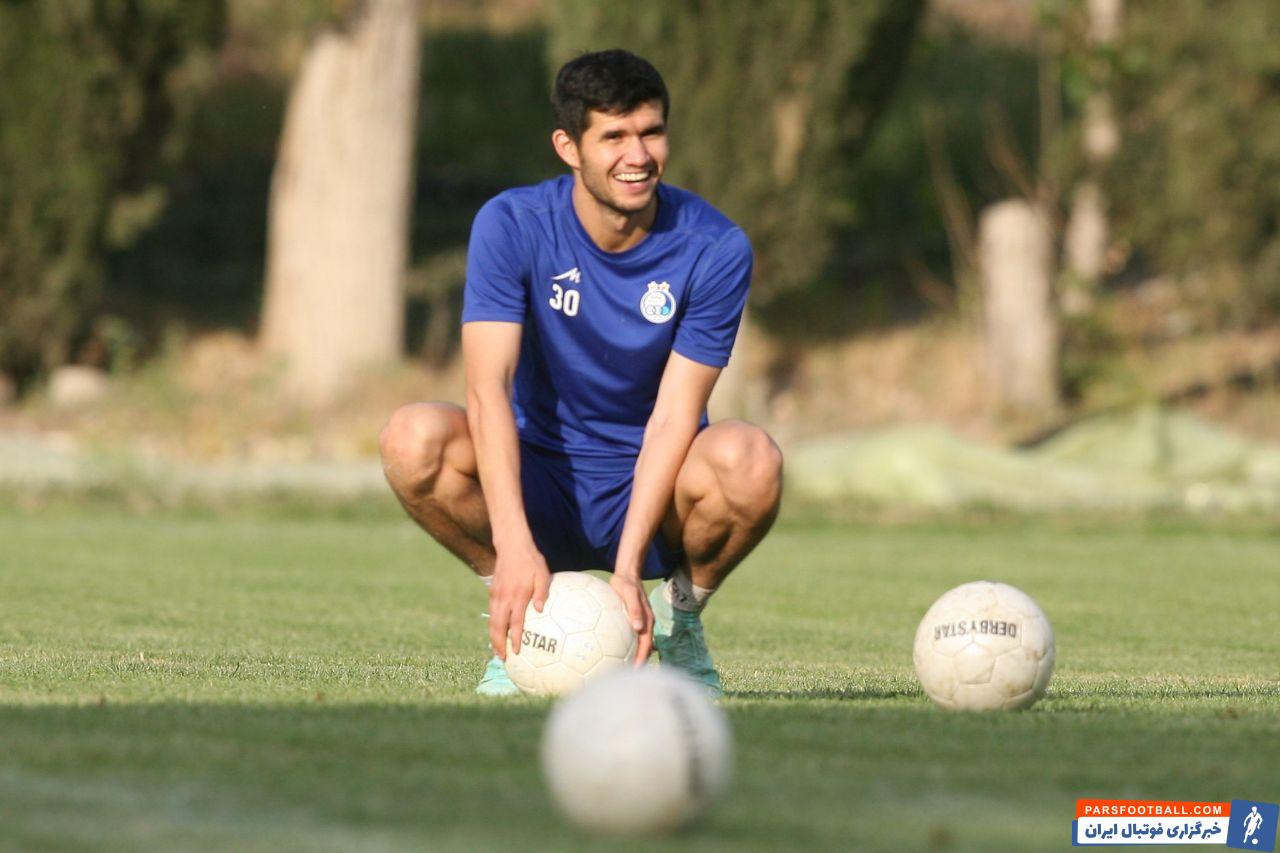 آمانوف خندان، به دنبال جبران پنالتی از دست رفته استقلال در جام حذفی