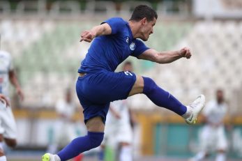 مدافعان راست استقلال