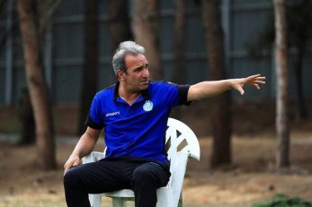 ایوب اصغر خانی : استقلال باید در اهواز ساده و با حداقل ریسک بازی کند