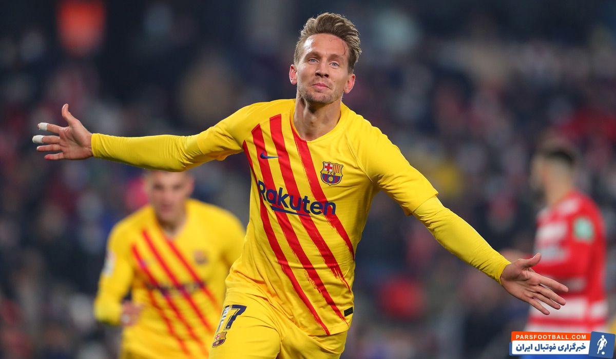 دی یونگ : علاقه ای ندارم در فص نقل و انتقالات تابستانی از بارسلونا جدا شوم