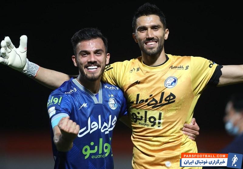 دستکش طلایی لیگ بیست و یکم به سید حسین حسینی سنگربان استقلال رسید