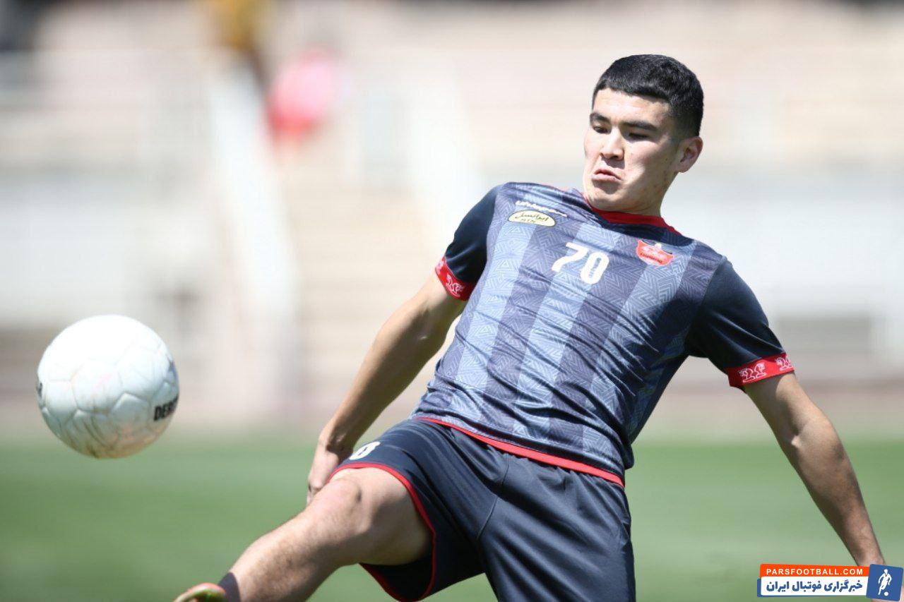 پرسپولیس ؛ سن پایین خرید های خارجی پرسپولیس عامل شک یحیی گل محمدی