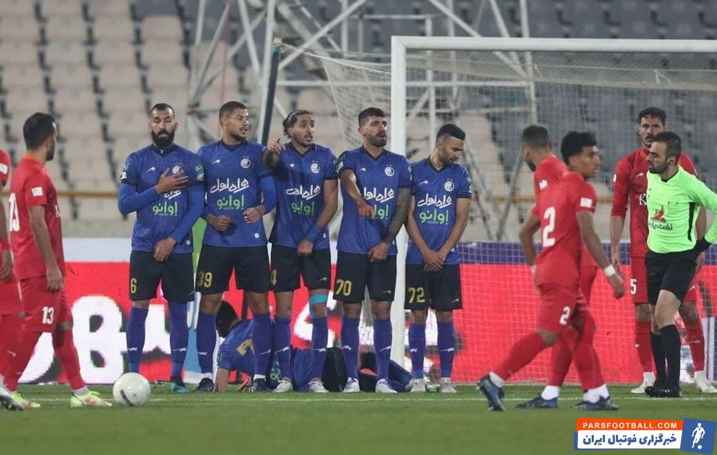 غیرمنتظره ؛ بازی استقلال و فولاد بدون تماشاگر شد