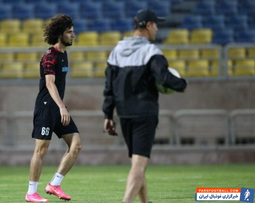 تیم صنعتی و پول دار لیگ برتر دنبال خرید وحدت هنانوف بازیکن تاجیک پرسپولیس