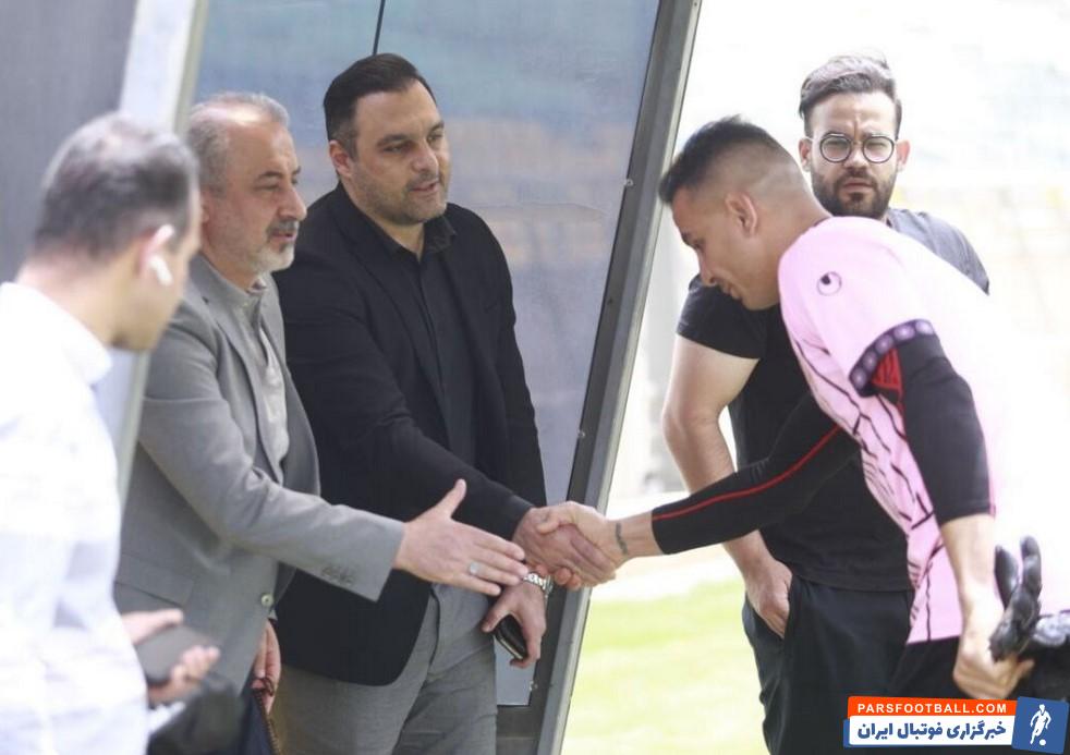 ناراحتی بازیکنان پرسپولیس از دریافتی و پاداش کم، مراسم معارفه محمد محمدی را به هم زد !