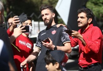 یک منبع آگاه در باشگاه پرسپولیس : هیچ کسی یک هوادار را زیر نگرفته و این خبر تکذیب می شود