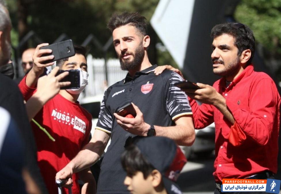 یک منبع آگاه در باشگاه پرسپولیس : هیچ کسی یک هوادار را زیر نگرفته و این خبر تکذیب می شود