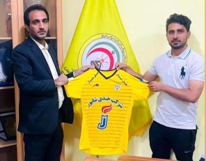 میلاد کمندانی مهاجم پیشین پرسپولیس : در فجرسپاسی برای بازی ۶ امتیازی لیگ برتر مقابل نفت مسجدسلیمان سر می‌دهیم