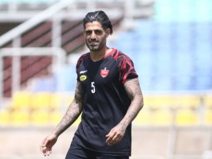 علیرضا ابراهیمی مدافع نیمکت نشین پرسپولیس در راه قطر