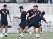گزارش تمرین امروز پرسپولیس : جلسه فنی گل محمدی با بازیکنان پرسپولیس ؛ حضور سیدجلال حسینی در تمرینات گروهی با چهره ای شاد