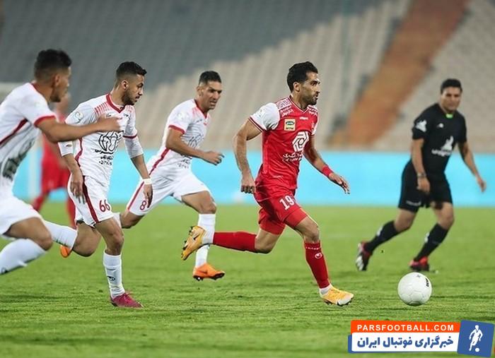 بسته شدن پرونده سقوط و تسریع در جشن قهرمانی استقلال با کمک پرسپولیس