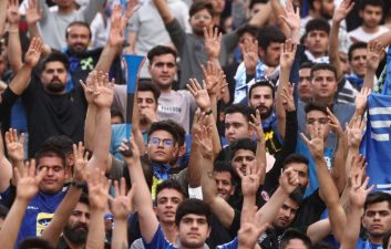تصمیم ناگهانی سازمان لیگ در خصوص تماشاگران ؛ حضور در ورزشگاه ممنوع شد ؛ کابوس هواداران استقلال برای جشن قهرمانی !