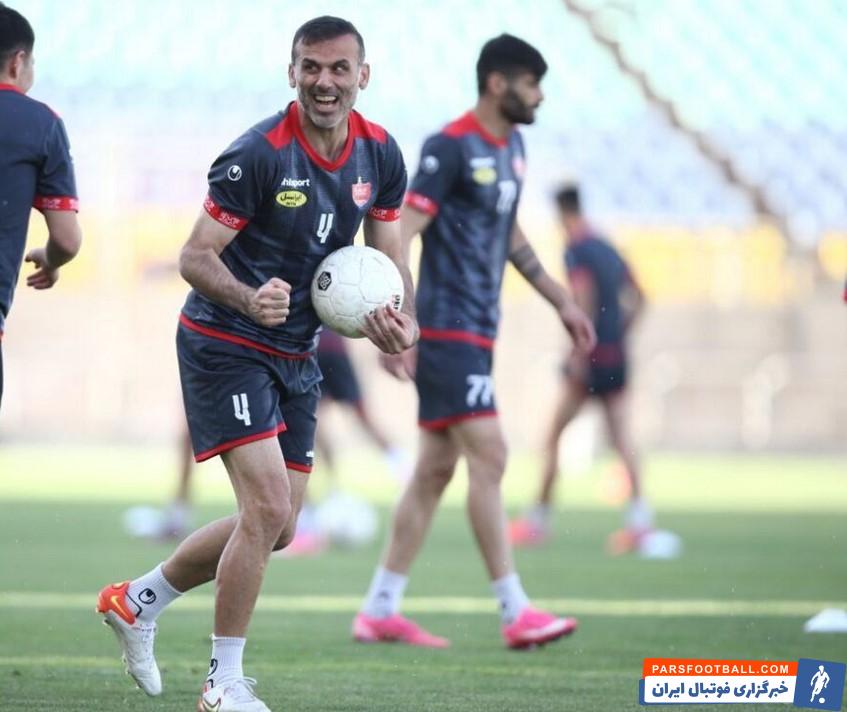 سید جلال حسینی در واکنش به کنار گذاشته شدن از لیست پرسپولیس مقابل شهر خودرو : آخر فصل حرف هایم را می زنم