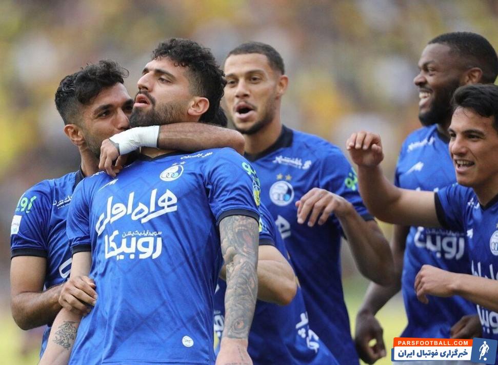 خنده کوین یامگا و رودی ژستد به محمد دانشگر گلزن استقلال مقابل سپاهان !