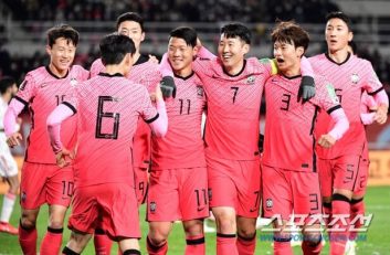 تیم ملی کره جنوبی برابر برزیل