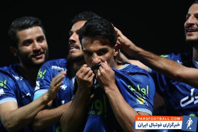 منصور رشیدی پیشکسوت استقلال : امیر حسین حسین زاده ستاره جدید فوتبال ایران است