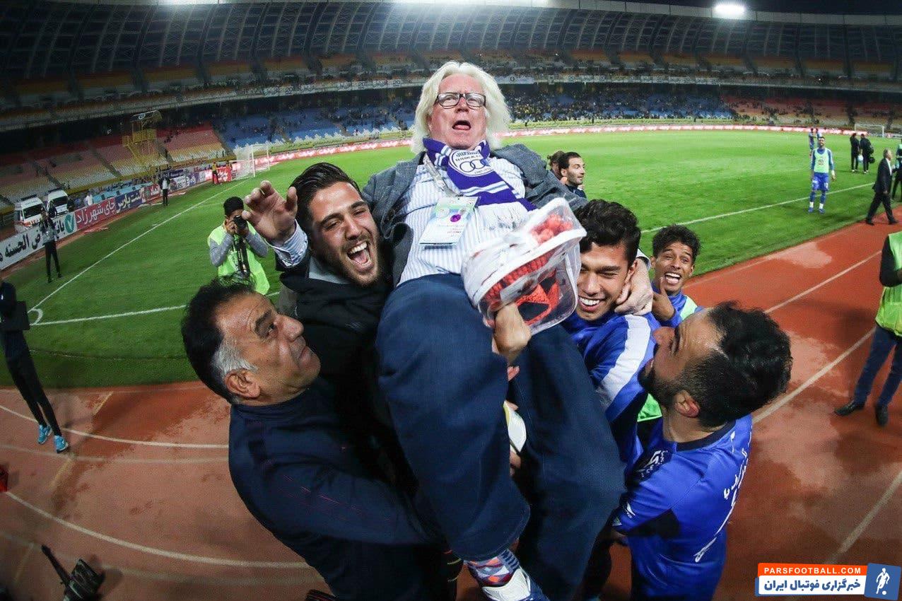 استقلال برابر سپاهان