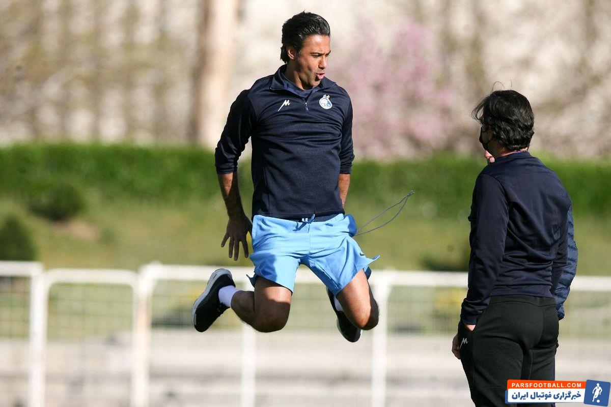 فرهاد مجیدی مخالف جدی تعویق یک روزه بازی استقلال و شهر خودرو