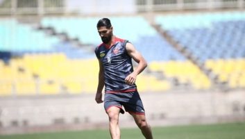 نزدیکان هافبک پرسپولیس ؛ رضا اسدی از استقلال پیشنهاد دریافت کرده است