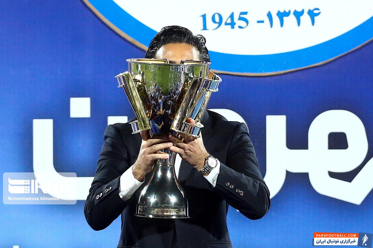 استقلال ؛ باشگاه استقلال : در ابتدای فصل قراردادی به مدت سه فصل با مجیدی منعقد شده است