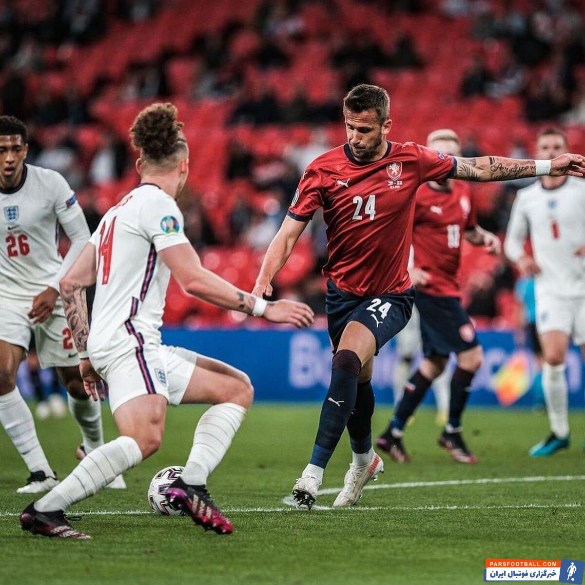 معرفی توماش پکهارت مهاجم پیشین تاتنهام به پرسپولیس