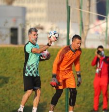 حامد لک : هنوز یک سال دیگر با پرسپولیس قرارداد دارم و جایی نمی روم