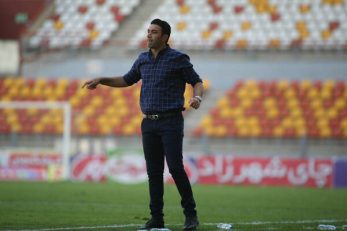 استقلال به دنبال جواد نکونام